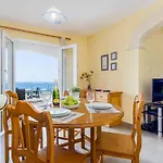 Isla Villa
